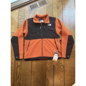 The North Face Men’s Retro Denali Jacket Earthen Copper Size Small NWT